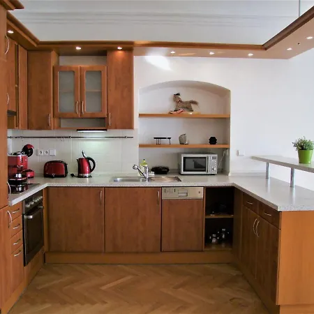 Charles Bridge Hotel apartamentowy *